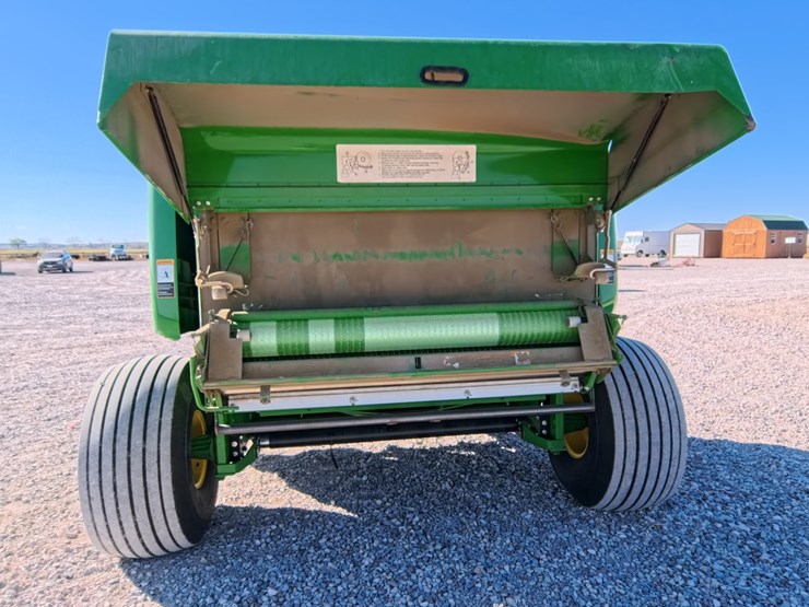 john-deere-569-premium-image-44