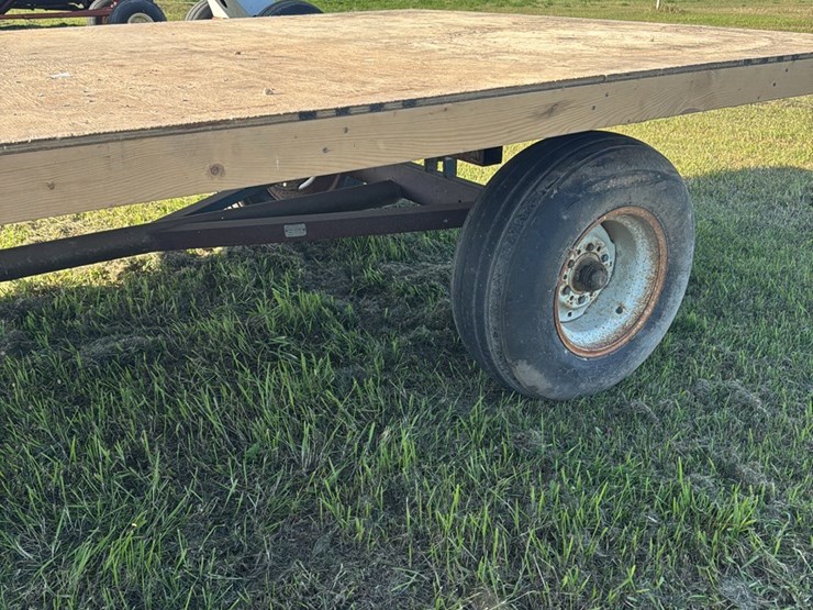 15-1.-hay-trailer-image-6