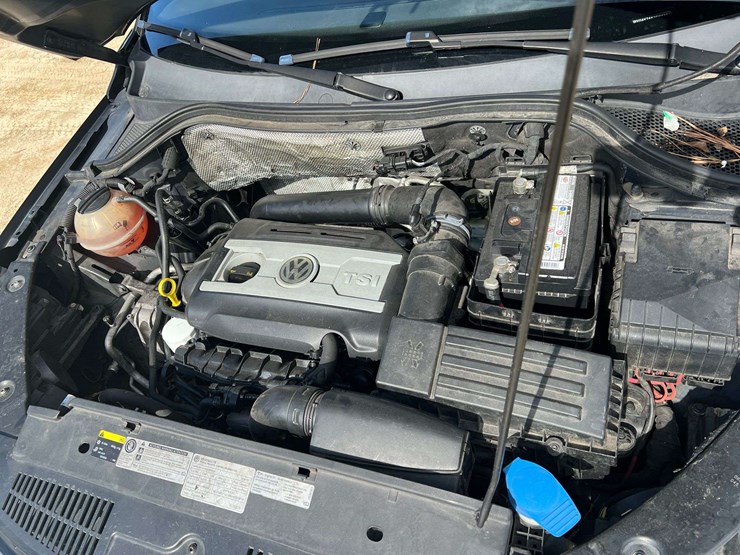 2016-volkswagen-tiguan-image-8
