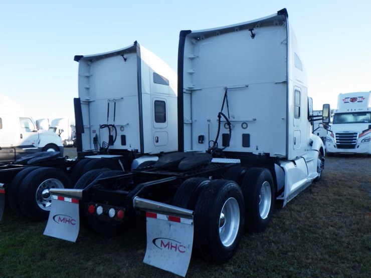 2022-kenworth-t680-image-8