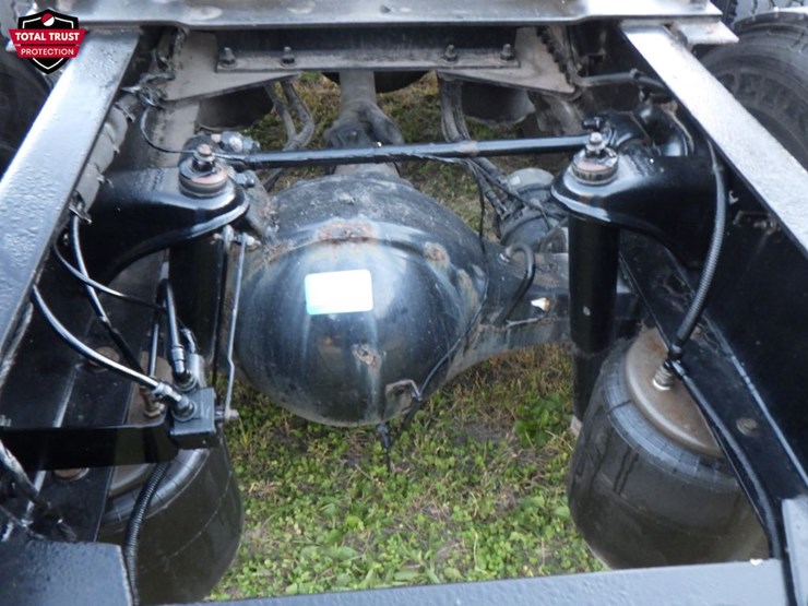 2022-kenworth-t680-image-9