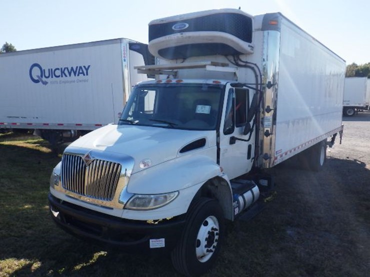 2016-international-durastar-4300-image-1