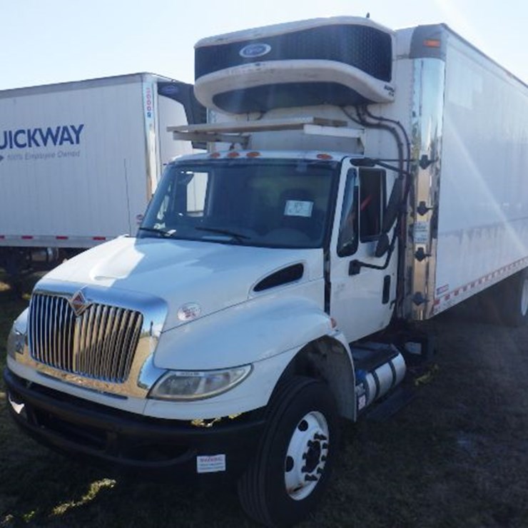 2016 INTERNATIONAL DURASTAR 4300