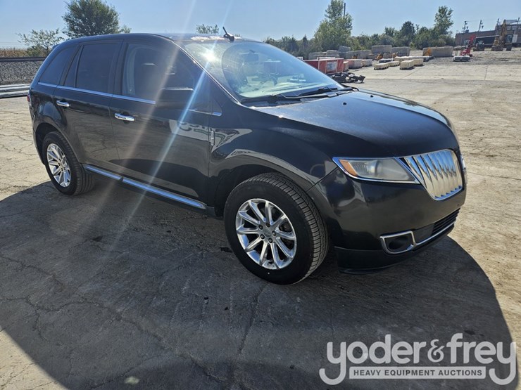 2011-lincoln-mkx-image-9