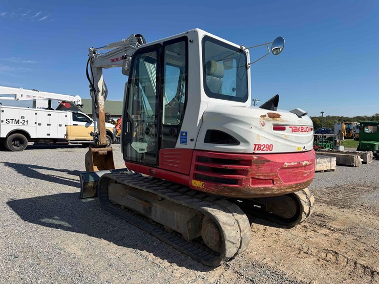 takeuchi-tb290-image-5