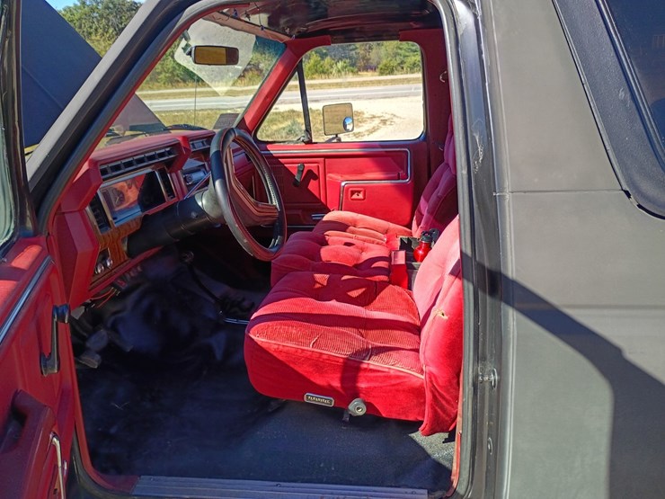 1980-ford-bronco-image-30
