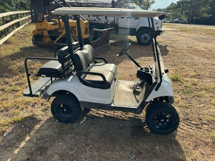 yamaha-4-seater-golf-cart-image-5