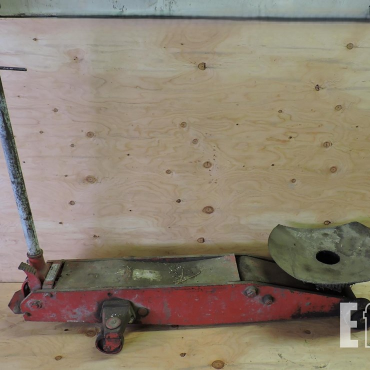 NORCO, 10 TON HYDRAULIC FLOOR JACK