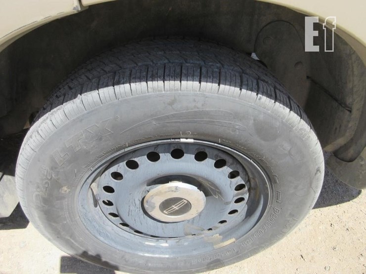 2005-lincoln-aviator-image-16