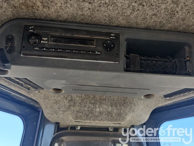 2018-deere-650k-image-28