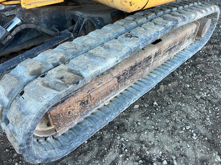 caterpillar-303.5-image-16