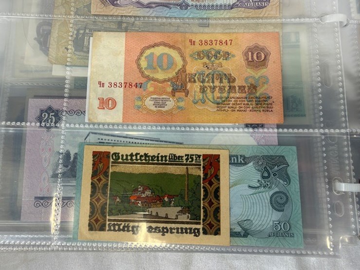 #40309-•-foreign-currency-bank-notes-image-109