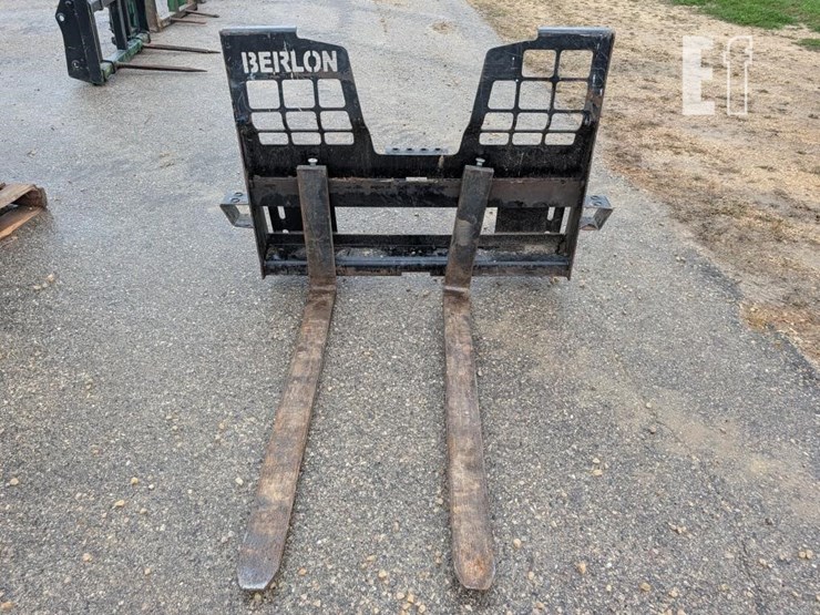 berlon-walk-through-pallet-forks-image-3