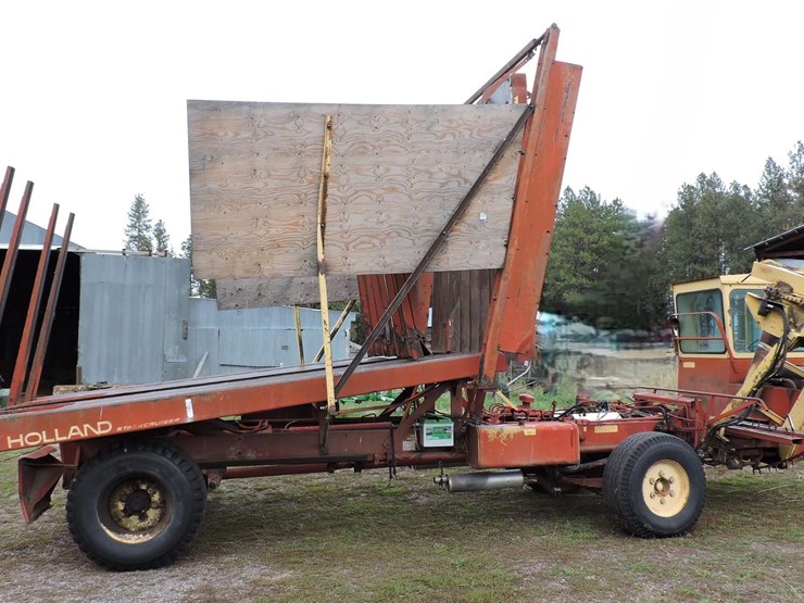 new-holland-1049-image-1