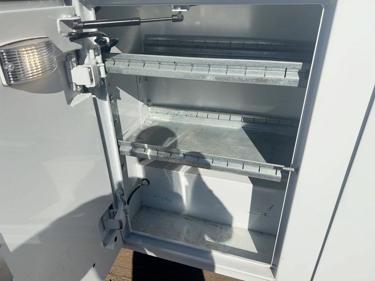 2019-utility-van-image-13