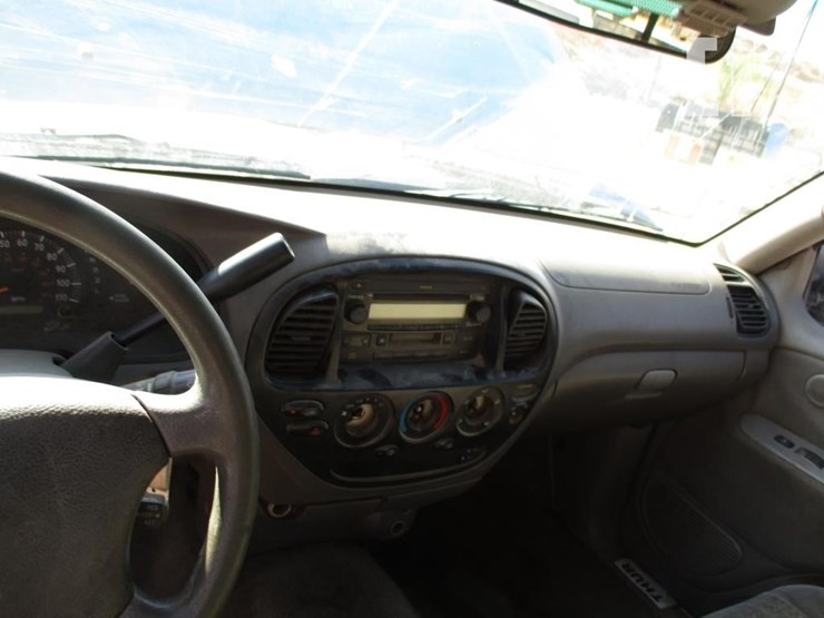 2003-toyota-tundra-image-8