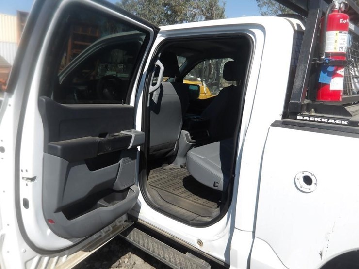2023-ford-f150-image-14