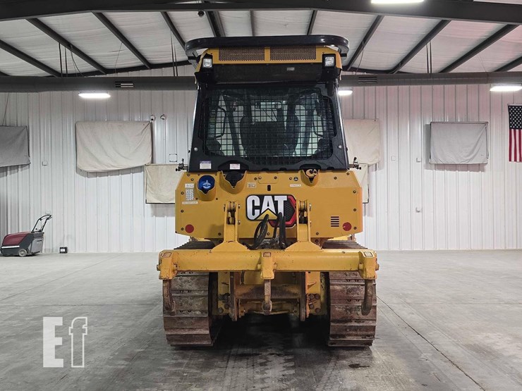 2022-caterpillar-d1-image-8