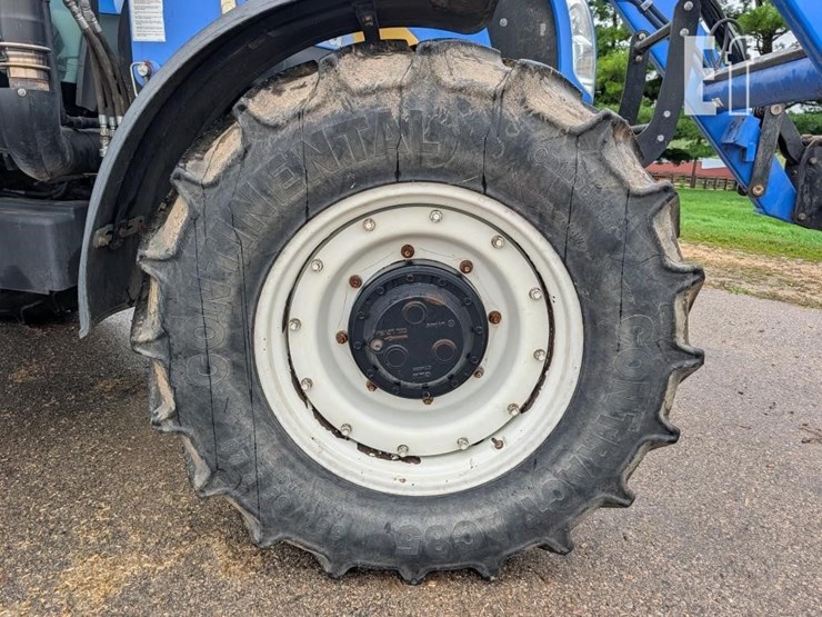 new-holland-t6070-plus-image-12
