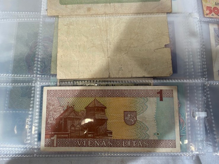 #40311-•-foreign-currency-bank-notes-image-151