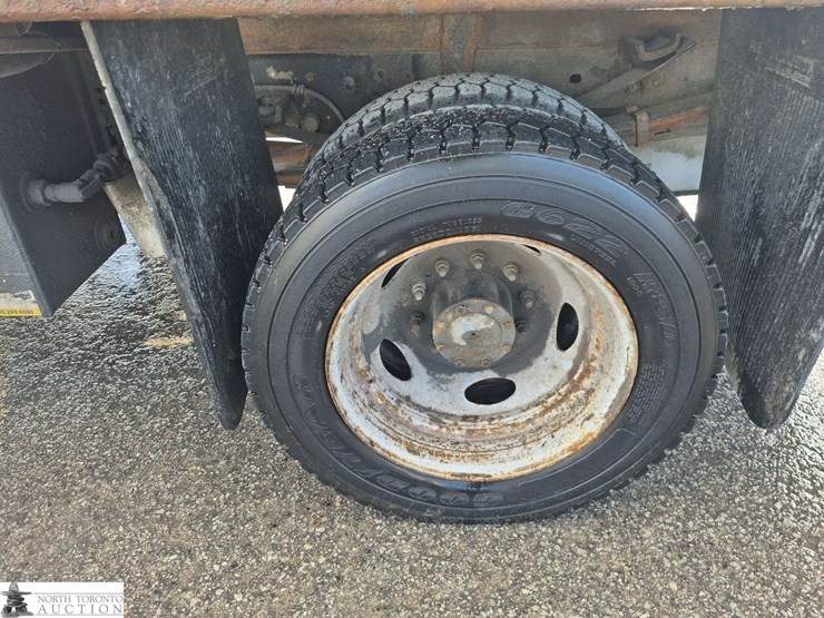 2014-ford-f450-image-21