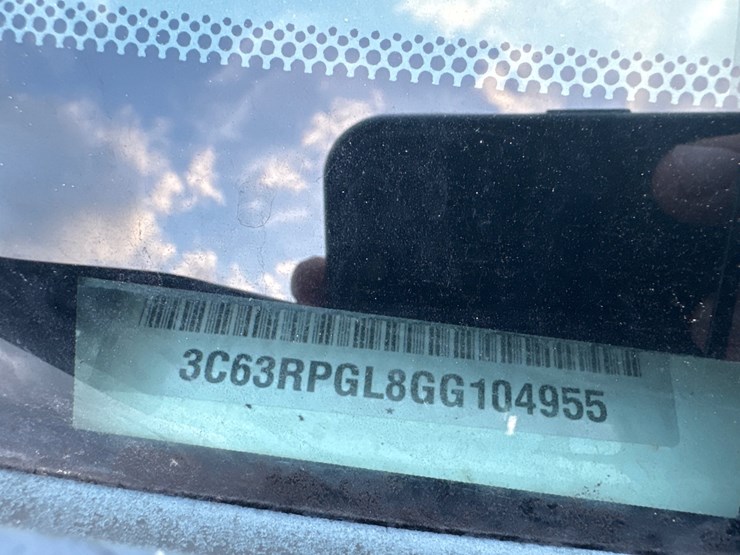 2016-dodge-3500-image-16