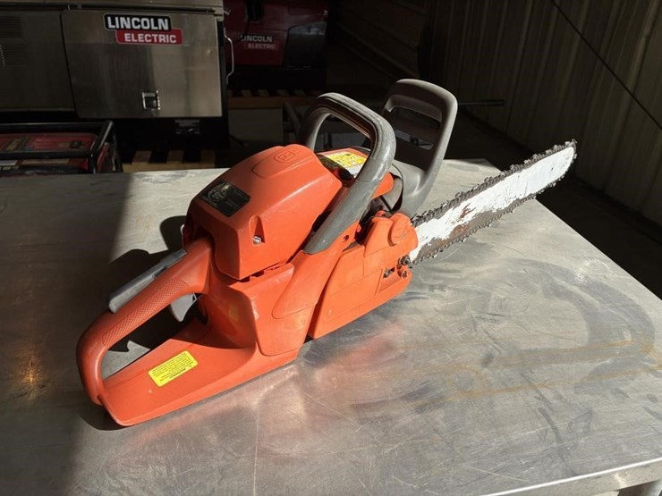 husqvarna-455-rancher-chainsaw-image-2