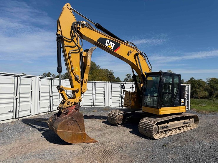 2019-caterpillar-325flcr-image-1