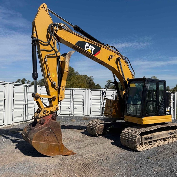 2019 CATERPILLAR 325FLCR