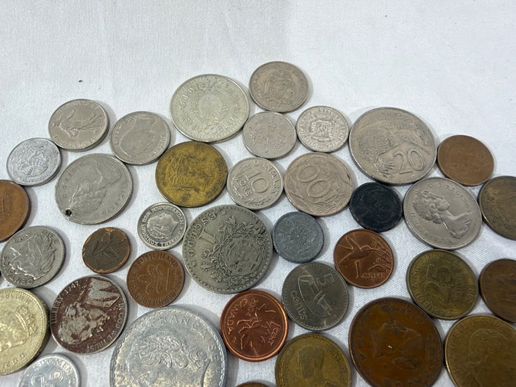 #40146-•-bag-of-foreign-coins-image-13