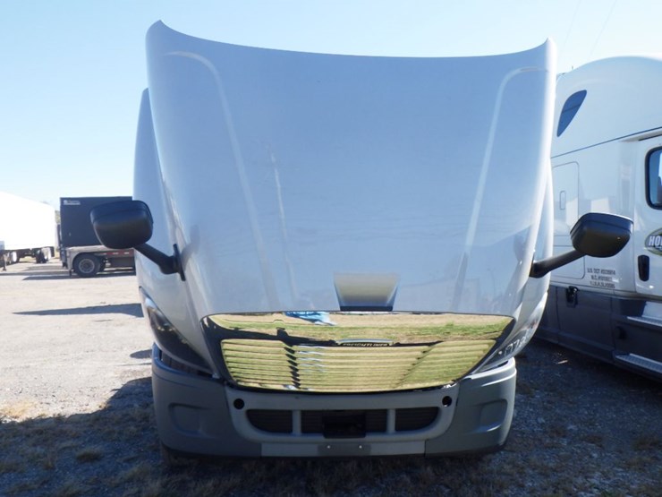 2018-freightliner-cascadia-125-image-17