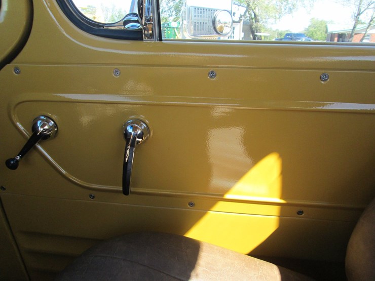 1958-chevrolet-3500-image-18