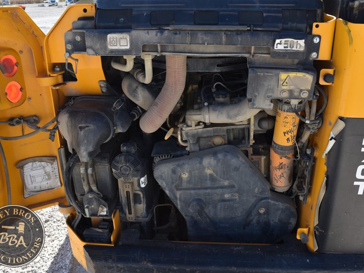 2021-jcb-270t-image-33