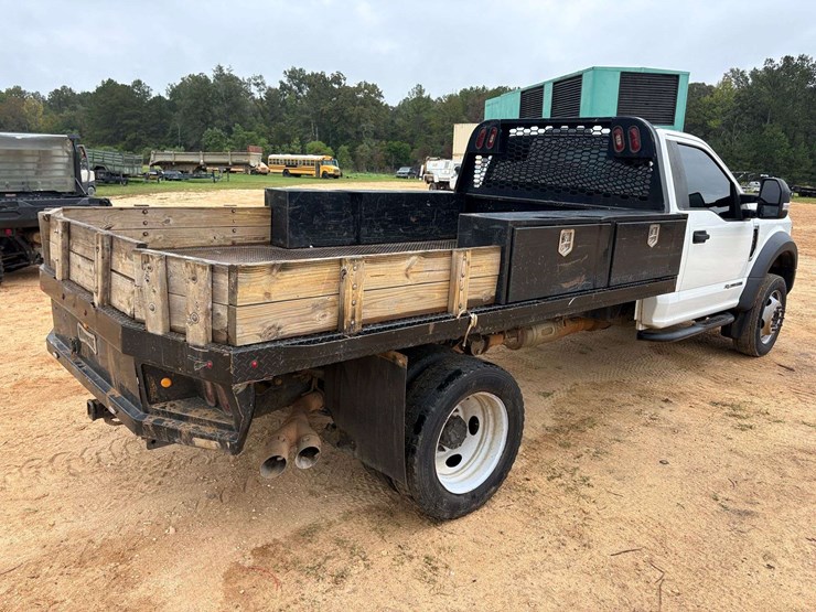 2017-ford-f450-sd-image-3