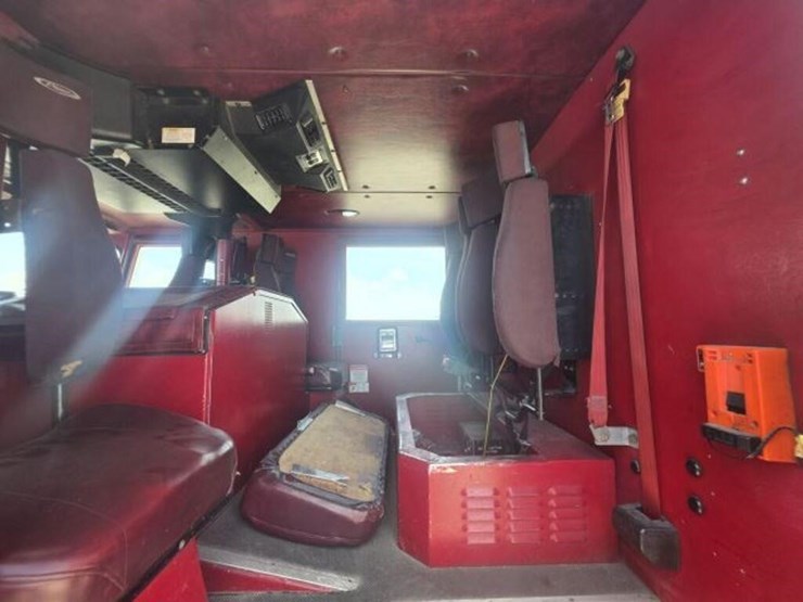 2005-pierce-pumper-4p1cc01c05a005463-image-15