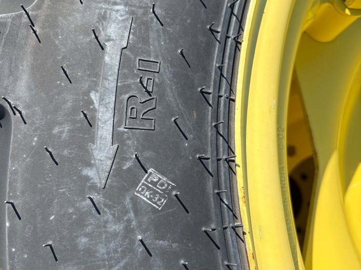 #1081-•-r1-ag-tires-with-rims-image-4