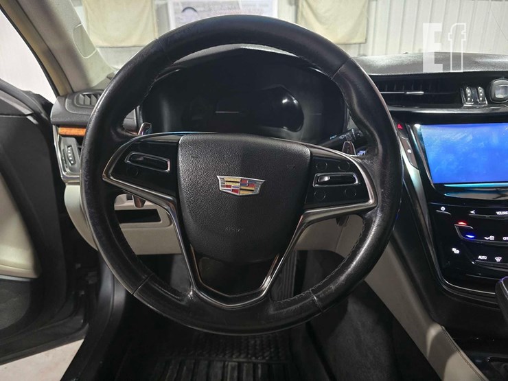 2016-cadillac-cts-image-10