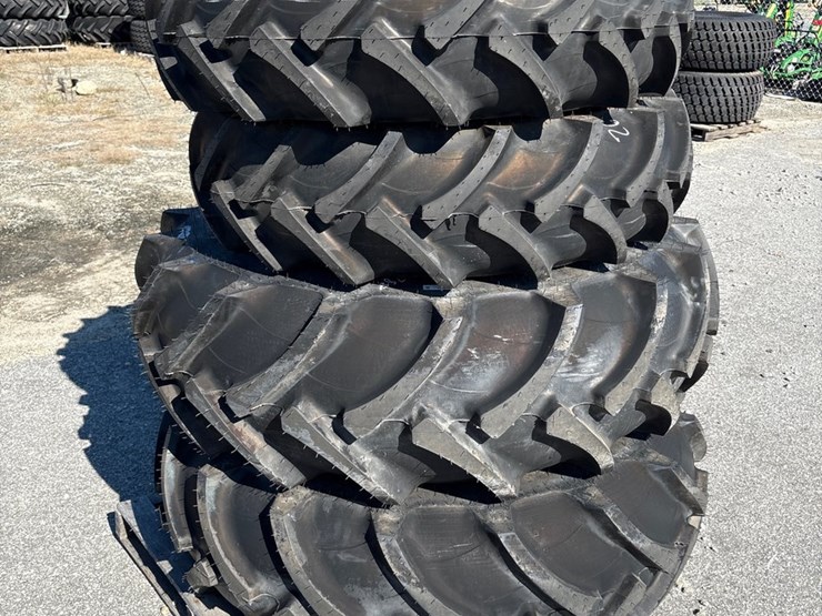 #1059-•-r1-ag-tires-with-rims-image-2