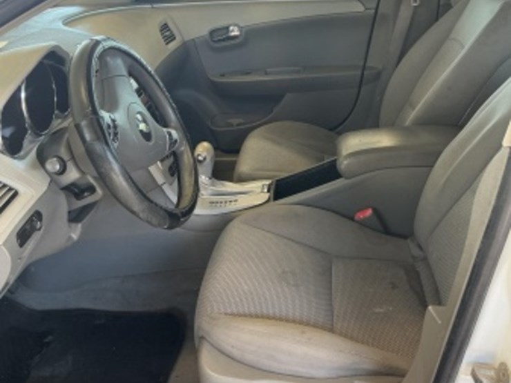 2009-chevrolet-malibu-sdn-image-22