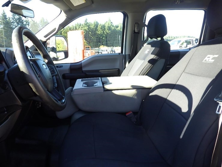 2020-ford-f350-image-31