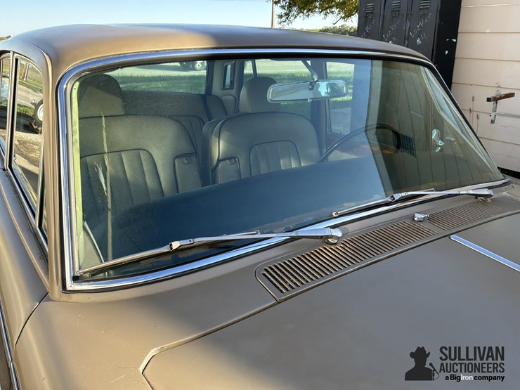 1972-rolls-royce-silver-shadow-4-door-sedan-image-16