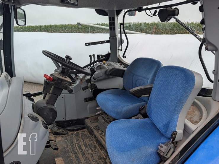 new-holland-t6070-plus-image-17