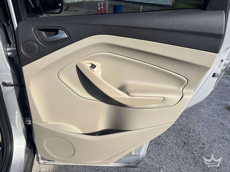 2016-ford-escape-image-25