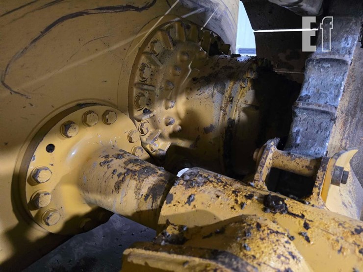 2021-caterpillar-d4-lgp-image-27