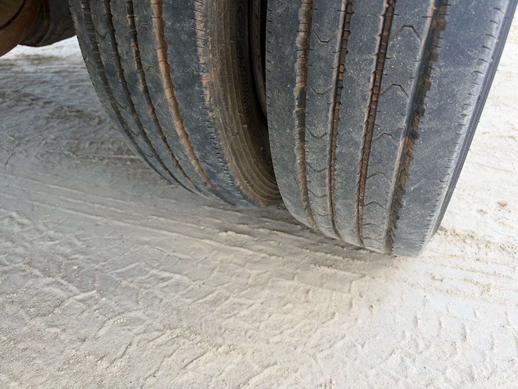 2008-ford-f550-image-26