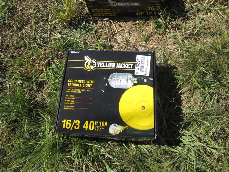yellow-jacket-40-image-2