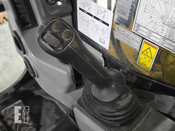 2019-caterpillar-315f-lcr-image-11