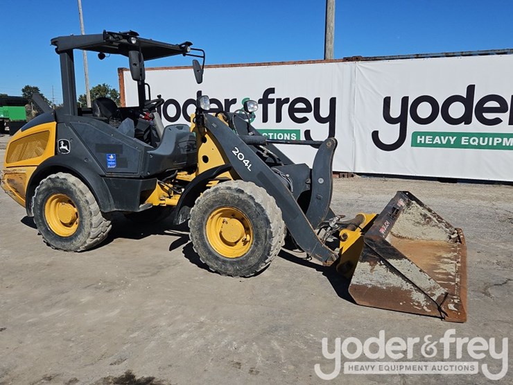 2019-deere-204l-image-5