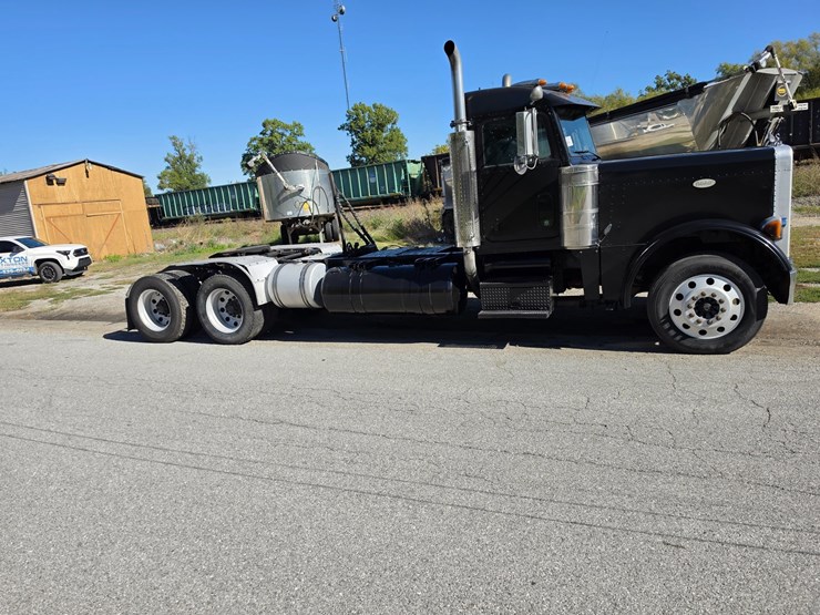 1999-peterbilt-379-image-20