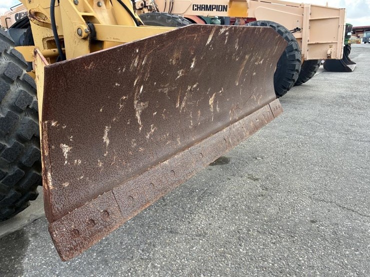 2005-deere-772d-image-8